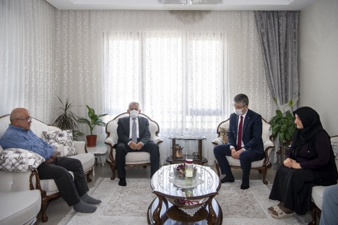 Kayseri'de şehit ailelerine anlamlı ziyaret