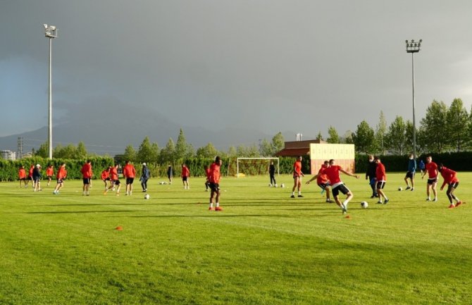 Kayserispor Teknik Direktörü Prosinecki hata istemiyor