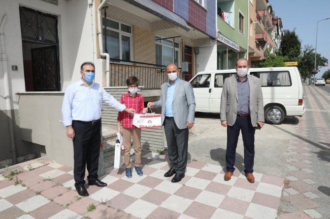 Körfez'de en güzel şiir ve hikayeler ödüllendirildi