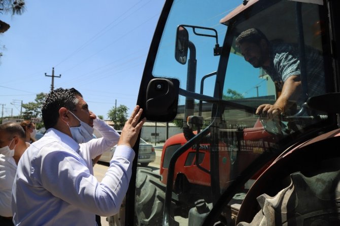 Menderes Belediye Başkanı Kayalar, personeliyle bayramlaştı