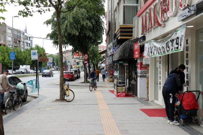 Sokaklar ilk kez bu kadar boş kaldı!