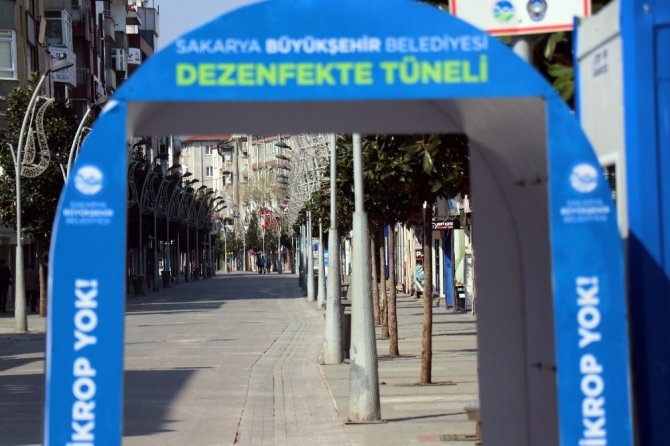 Sokaklar ilk kez bu kadar boş kaldı!