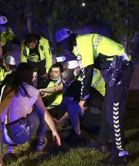 Ankara’da kaza: 5’i polis 6 yaralı!