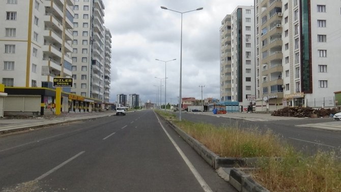 Diyarbakır sokakları kısıtlamanın 3’üncü günü bomboş