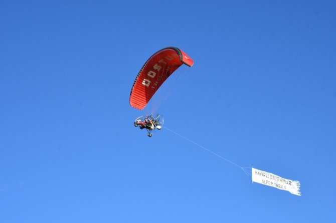 İnegöl Belediye Başkanından ilginç bayram kutlaması