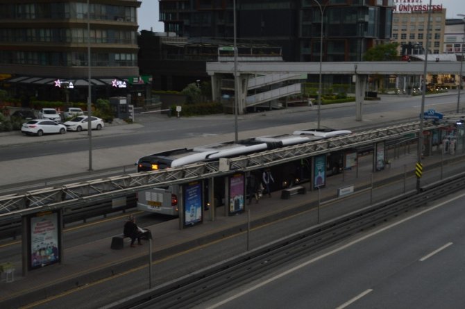 İstanbul bayramın ikinci gününde de sessizlik devam ediyor