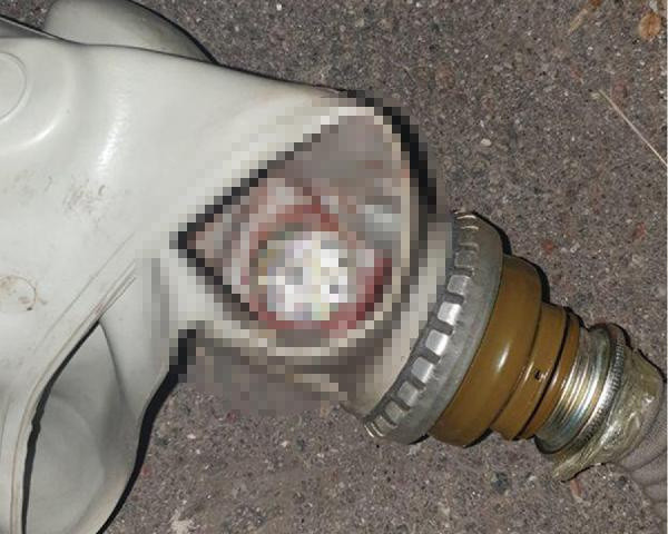 Ukrayna'da 2 polis memuru bir kadının kafasına gaz maskesi takarak tecavüz etti