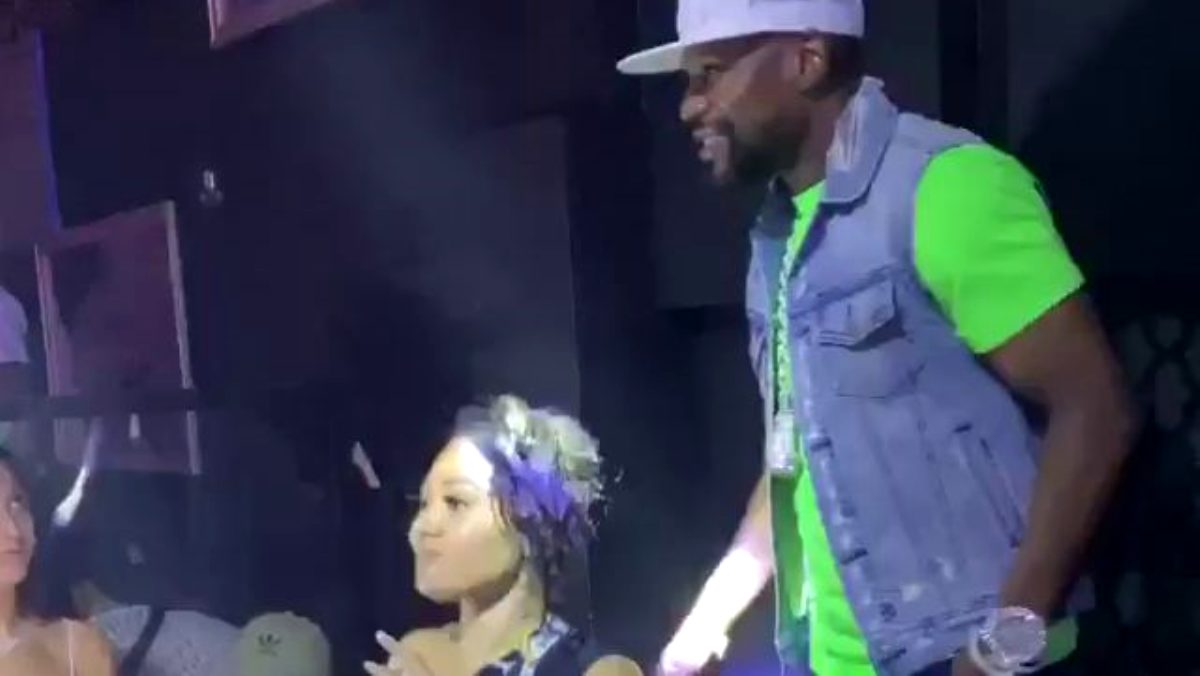 Ünlü boksör Floyd Mayweather öyle bir parti verdi ki korona kuralları yalan oldu!