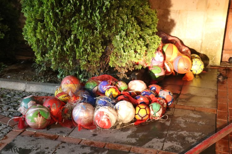 Kırklareli'nde tarihi çarşıda yangın