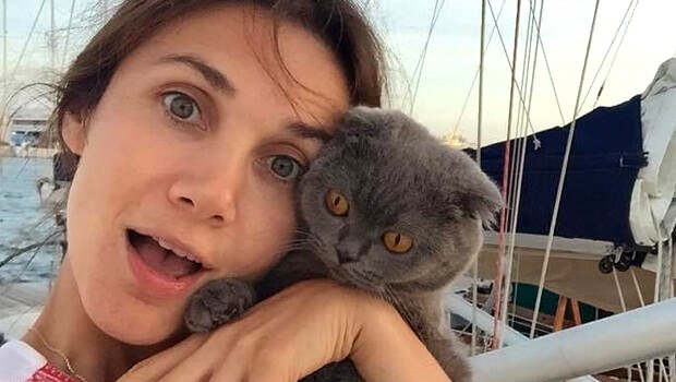 Yasemin Hadivent kedisi için kariyerinden vazgeçti