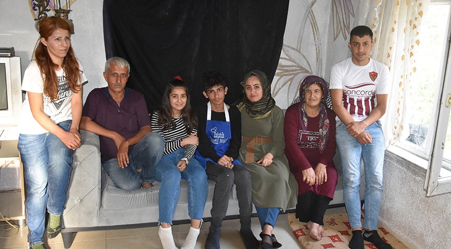 Kendi imkanlarıyla yemek yapan Taha, 1 milyon takipçiyi geçti!