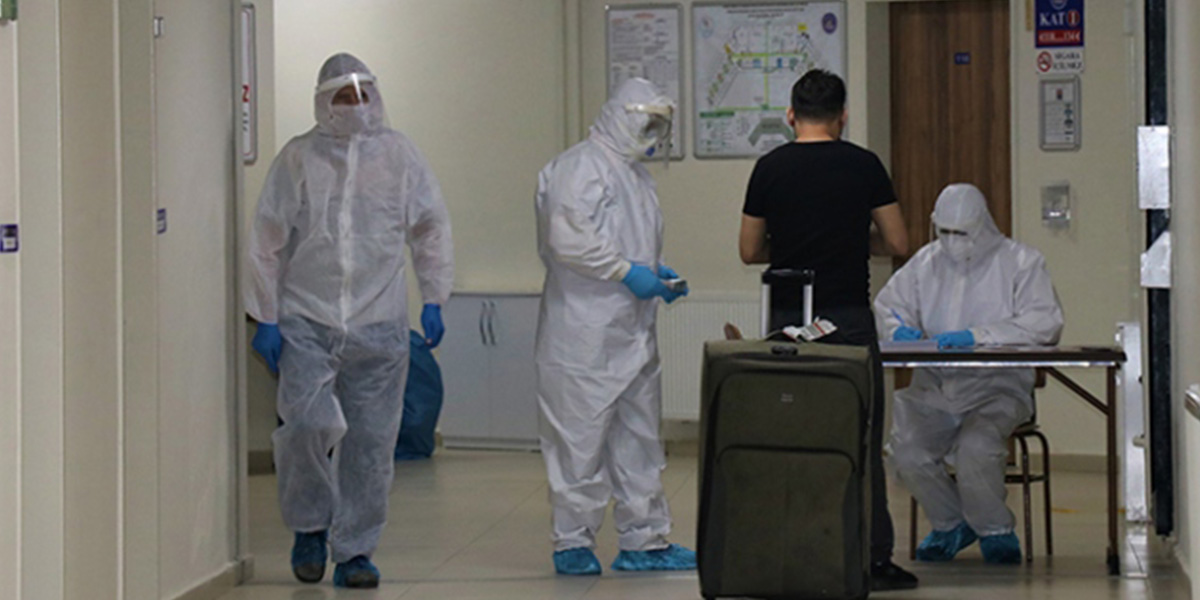 Sağlık Bakanı Fahrettin Koca'dan kritik koronavirüs açıklaması: "İkinci dönemdeyiz"