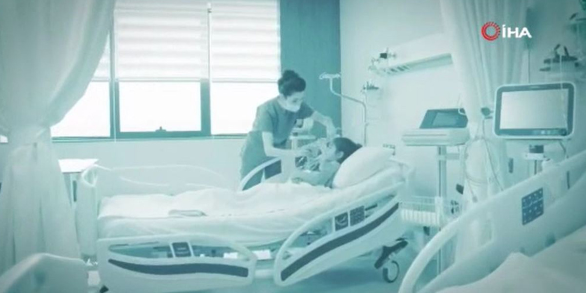 Sağlık Bakanı Fahrettin Koca'dan Prof. Dr. Feriha Öz Acil Durum Hastanesi paylaşımı