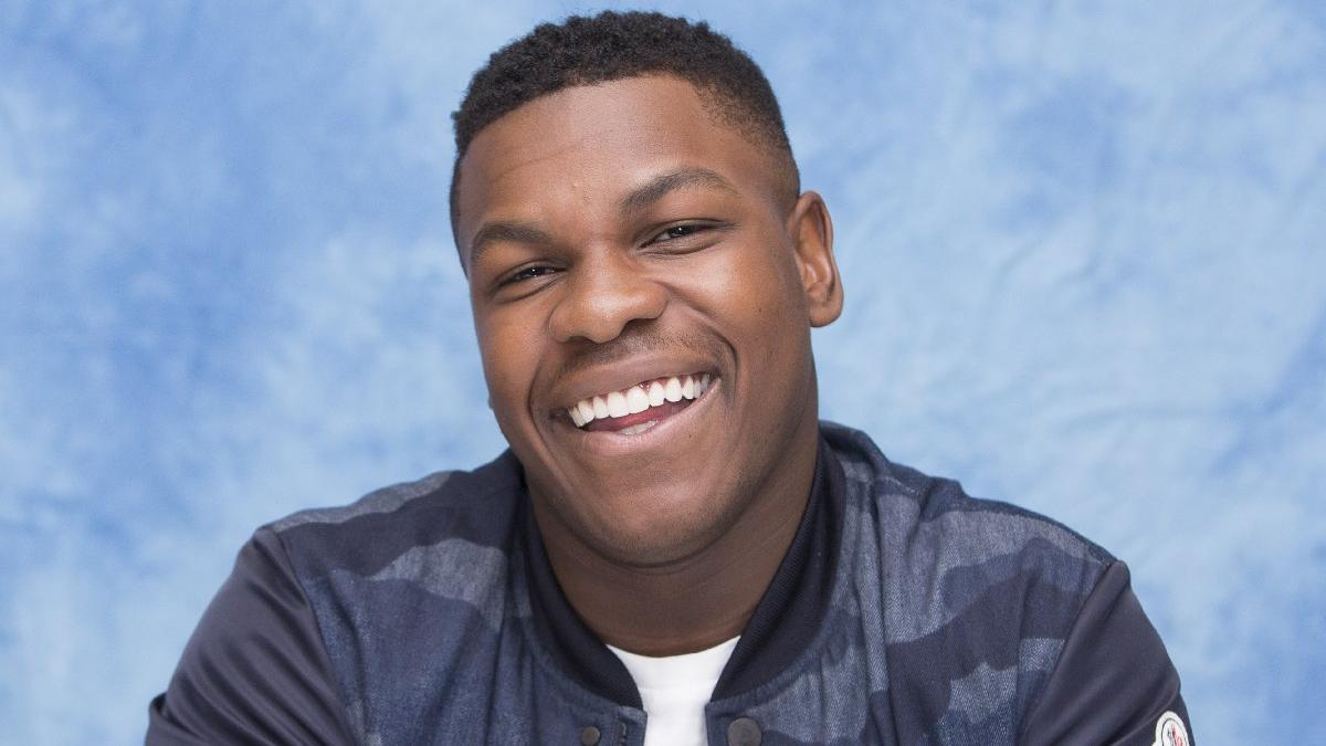 Star Wars yıldızı ateş püskürdü! Lanet olası ırkçılardan nefret ediyorum