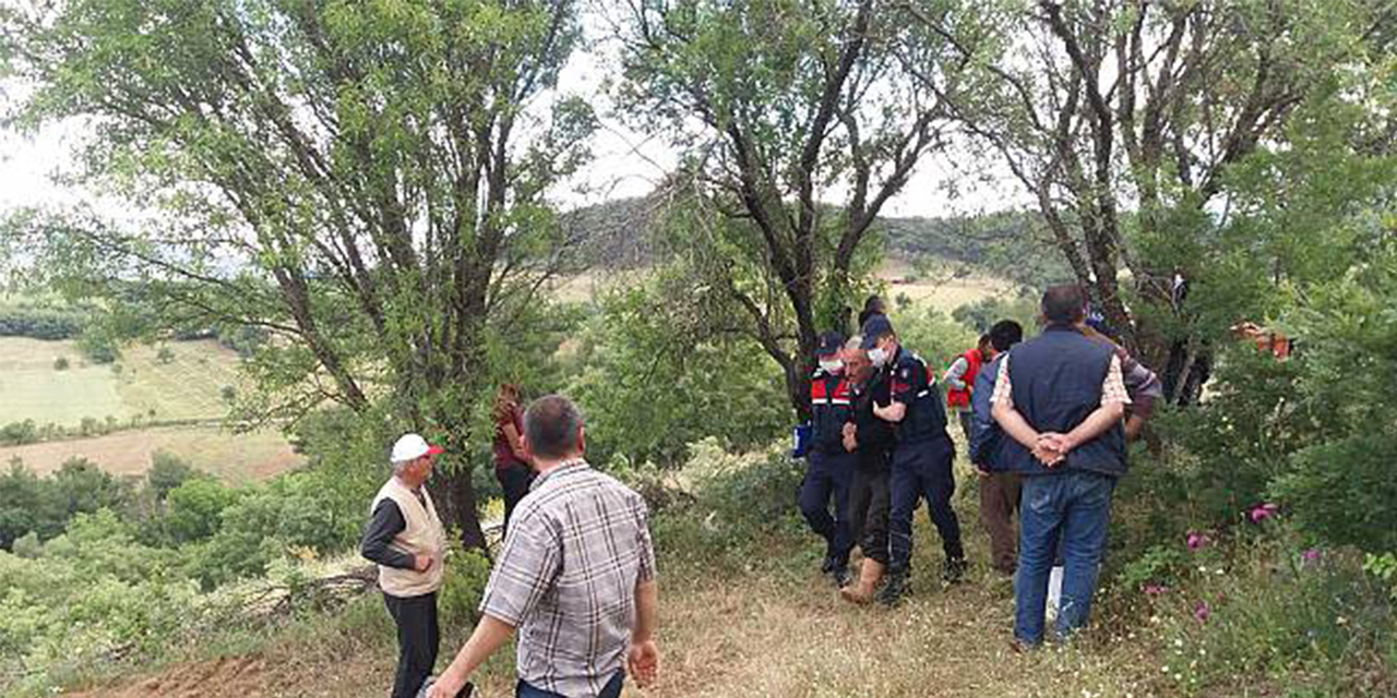 Minicik bebek traktörün şaftına sıkışarak can verdi
