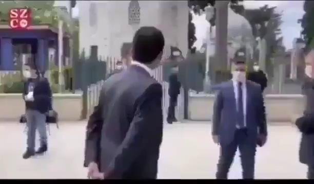 Bu kadarı da olmaz! Ekrem İmamoğlu'ndan Fatih Sultan Mehmet'in türbesinde büyük saygısızlık