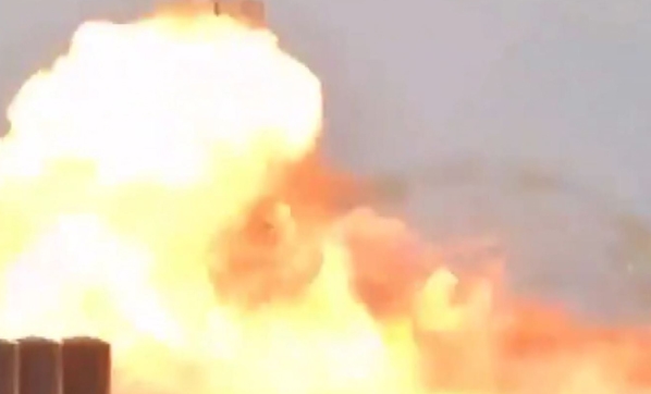 SpaceX roketi böyle infilak etti! İnsanlı fırlatma öncesi büyük şok
