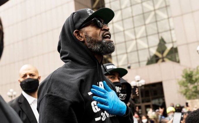 Stephen Jackson: Arka planını anlatarak yedikleri b**u haklı çıkarmaya çalışıyorlar