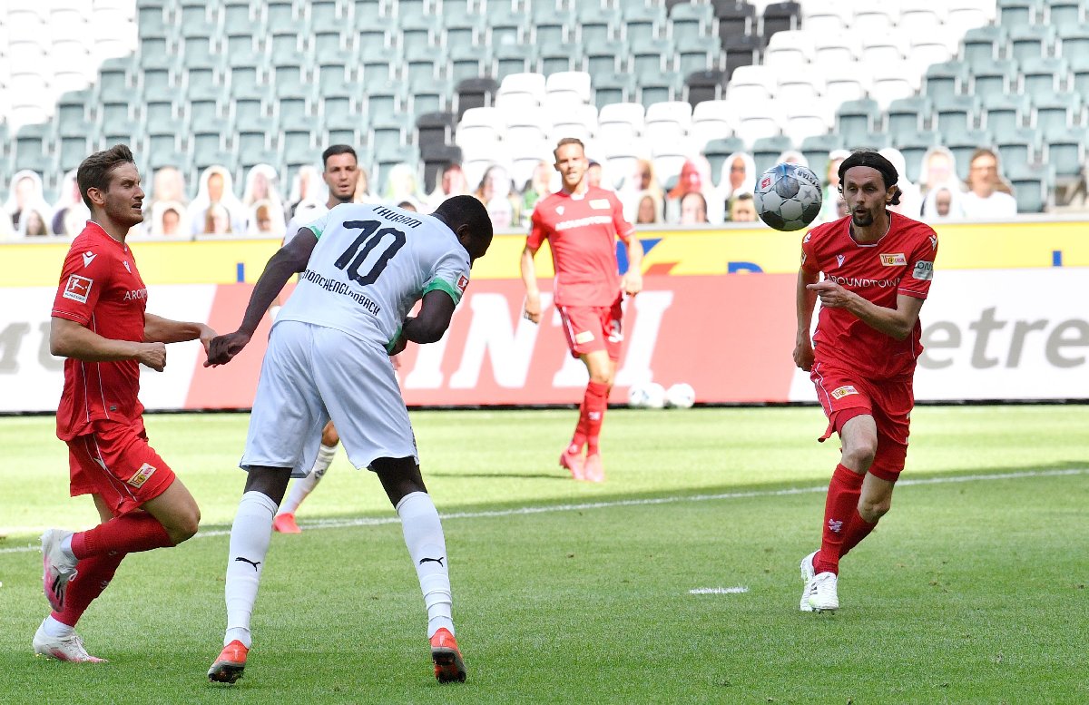 Thuram golünü atıp, George Floyd'u andı...