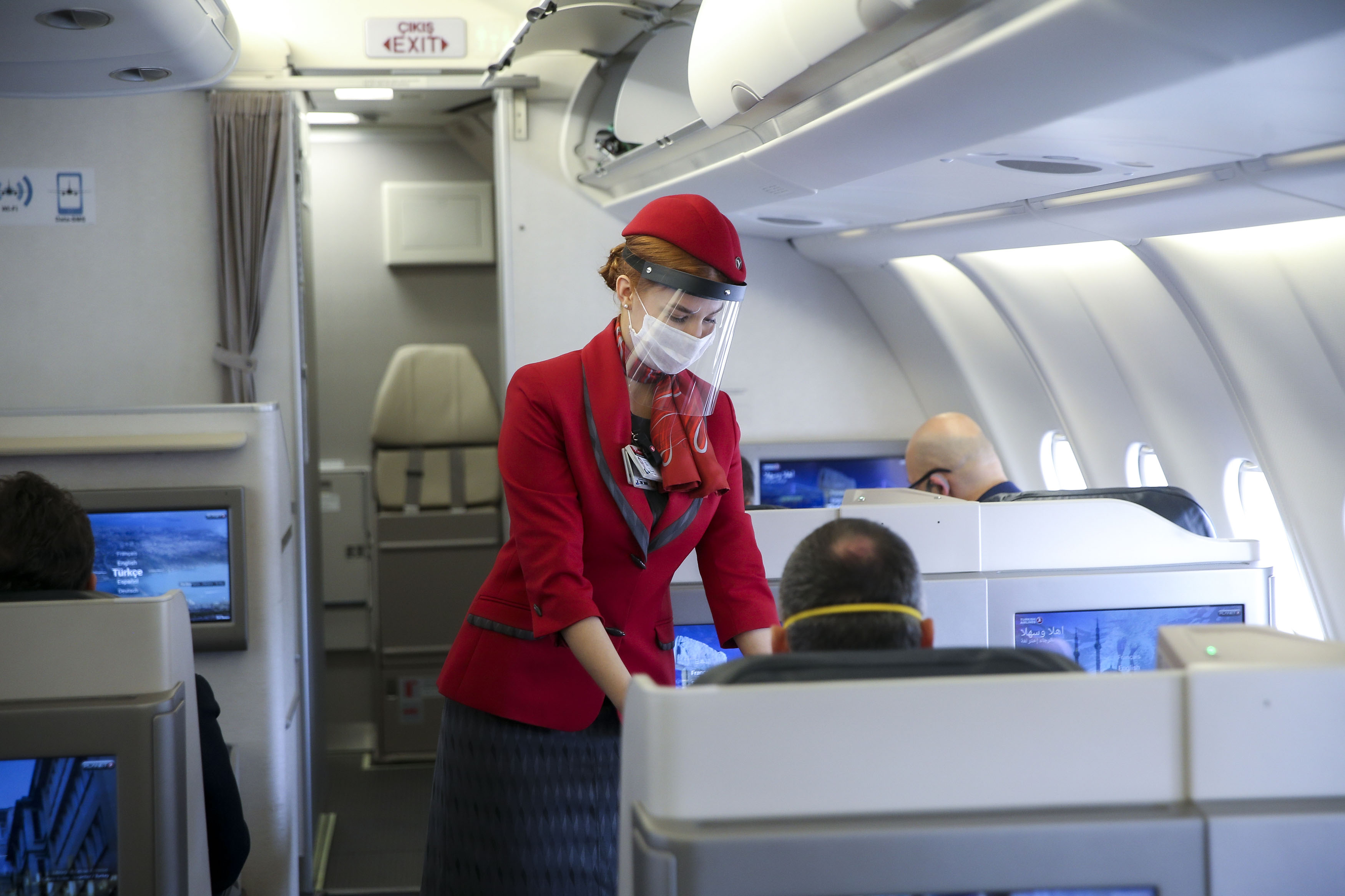 Yeni normalin ilk iç hat uçuşu gerçekleşti