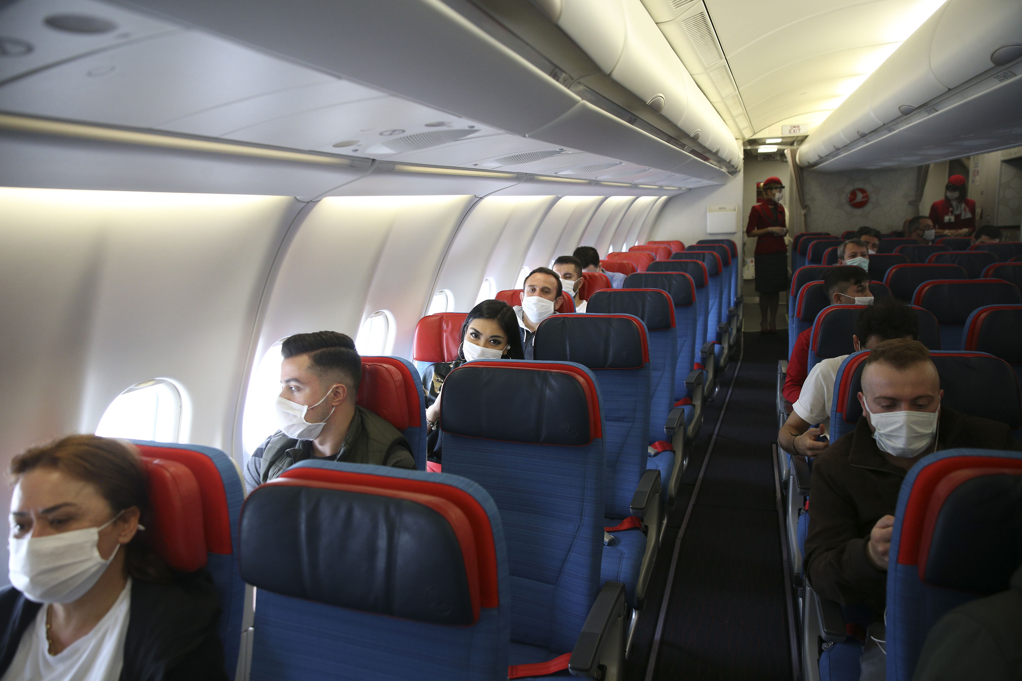 Yeni normalin ilk iç hat uçuşu gerçekleşti