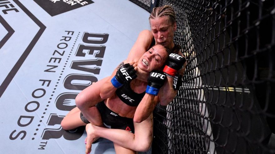 Önce yumruk yedi, sonra kardeşinin yüzünü öyle bir hale soktu ki...