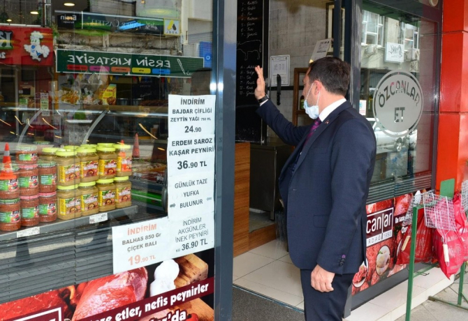 Başkan Yüksel, kepenk açan esnafın talep ve beklentileri dinledi