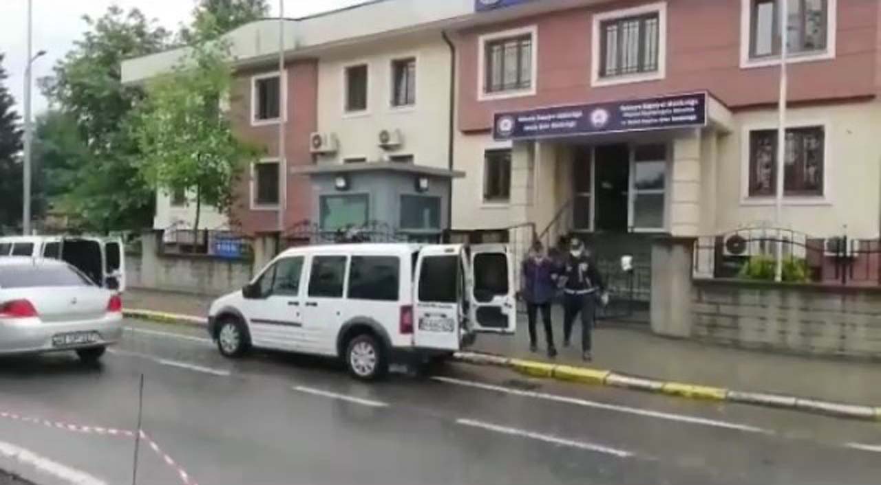 Kendilerini polis olarak tanıtan kişilerden FETÖ yalanıyla 188 bin TL'lik vurgun!
