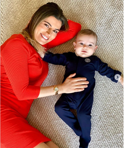 Ece Vahapoğlu oğlunun yüzünü ilk kez gösterdi!