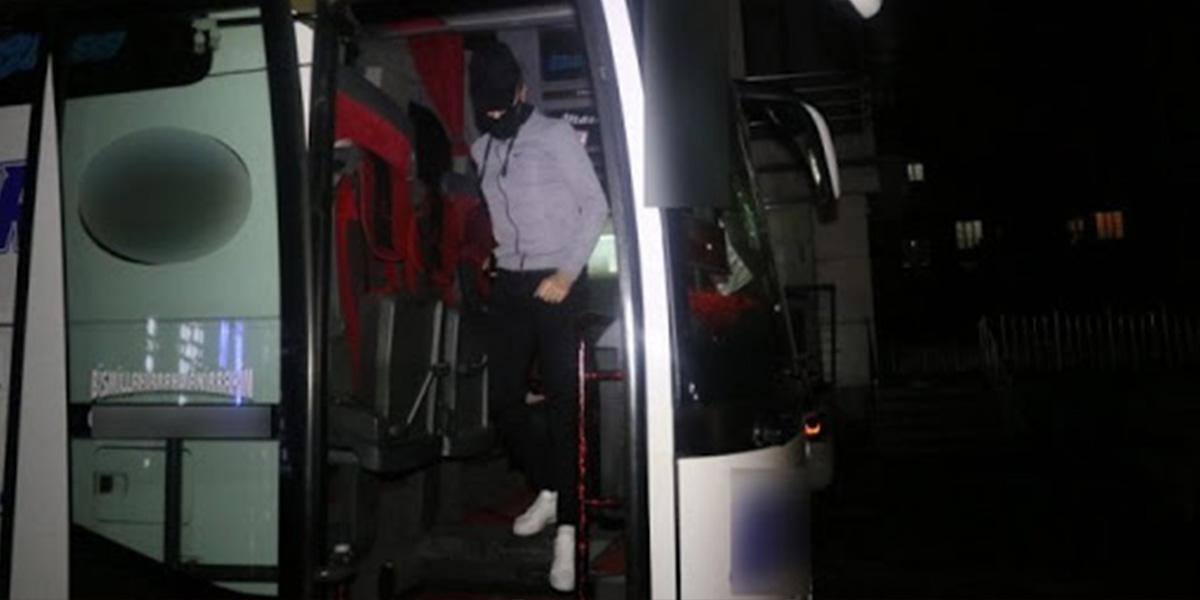 Koronavirüs hastası kadın, muavini öpüp para vermişti! Test sonuçları açıklandı