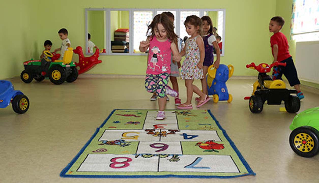 Bakan Selçuk duyurdu: Gündüz bakım evleri 1 Temmuz'da yeniden açılıyor