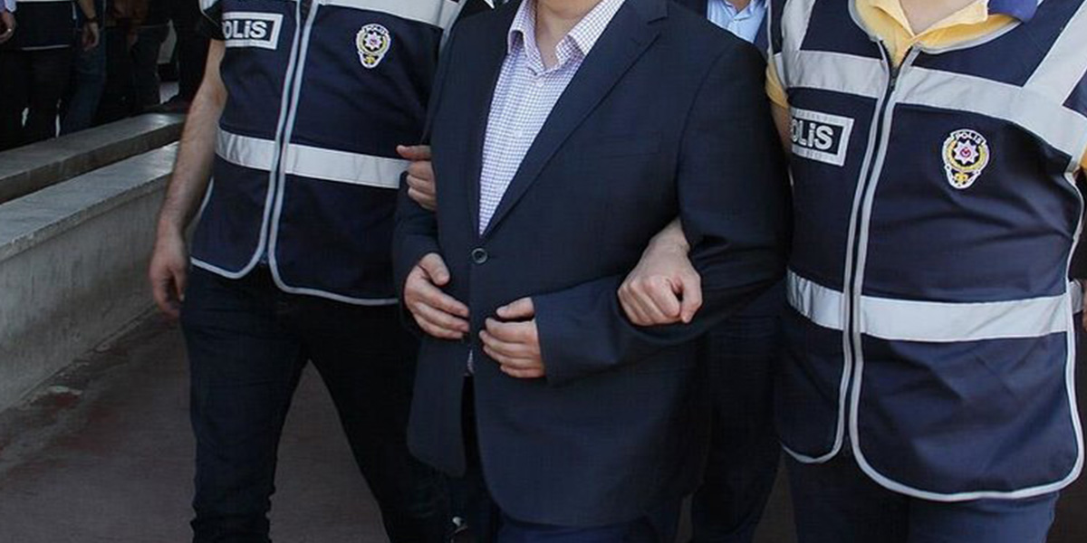 Diyarbakır'da terör operasyonu! HDP'li ve DBP'li yöneticilerin de aralarında olduğu 5 kişiye gözaltı