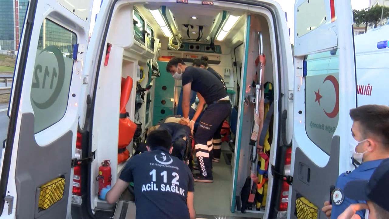 Maltepe'de korkunç kaza! Vücudu direksiyona sıkıştı