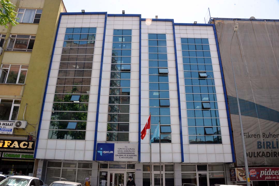 İşe geldi testinin pozitif olduğunu öğrendi! 4 kişi karantinaya alındı