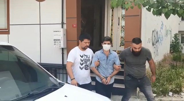 İlacı yazmayan doktorlara dehşeti yaşattı