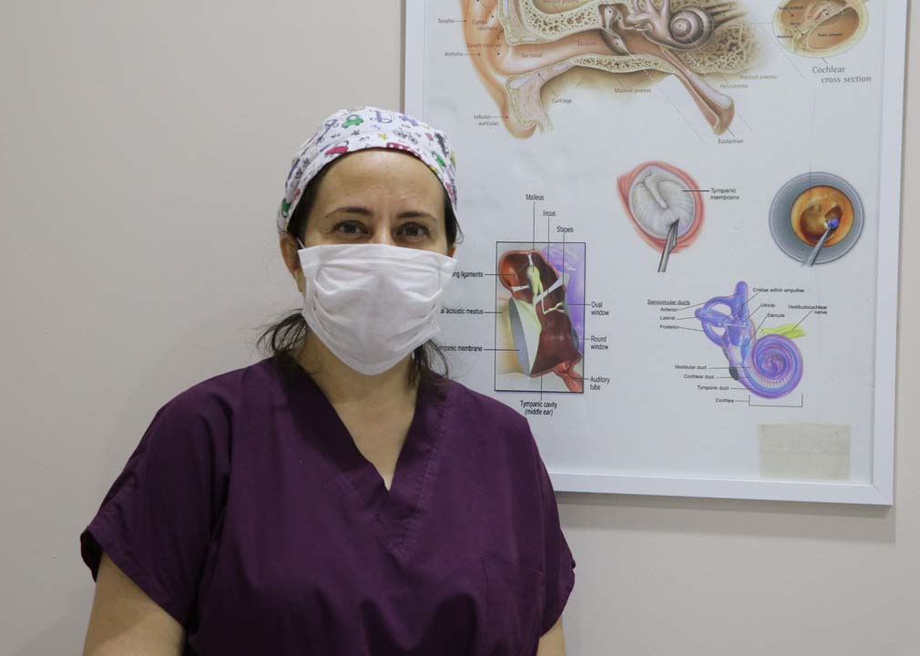 Maskenin kulak arkasında yaptığı enfeksiyonuna karşı aparatlı önlem!