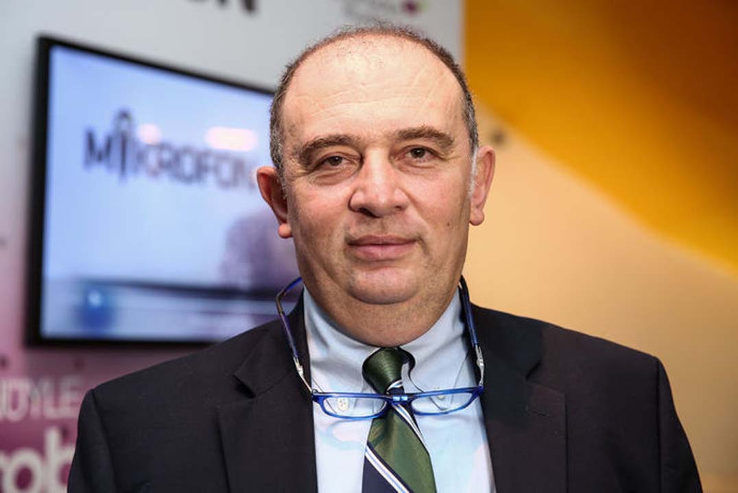 Prof.Dr. Ateş Kara'dan Kovid-19 aşısı için tarih verdi