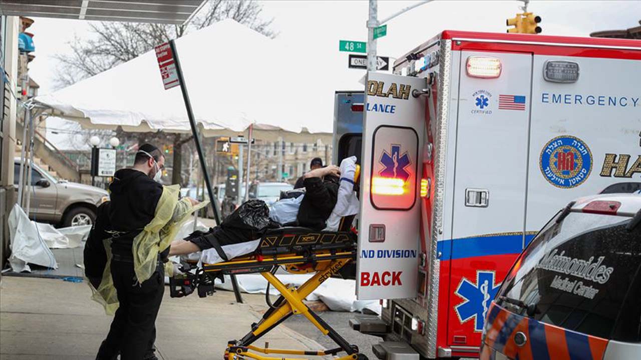 ABD'de Kovid-19 nedeniyle son 24 saatte 784 kişi öldü