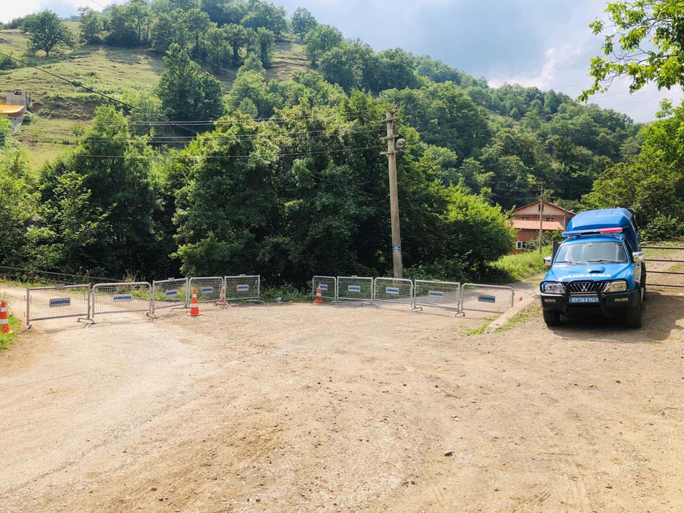 Dedesini ziyaret edecekti! 60 hanenin bulunduğu mahalle karantinaya alındı