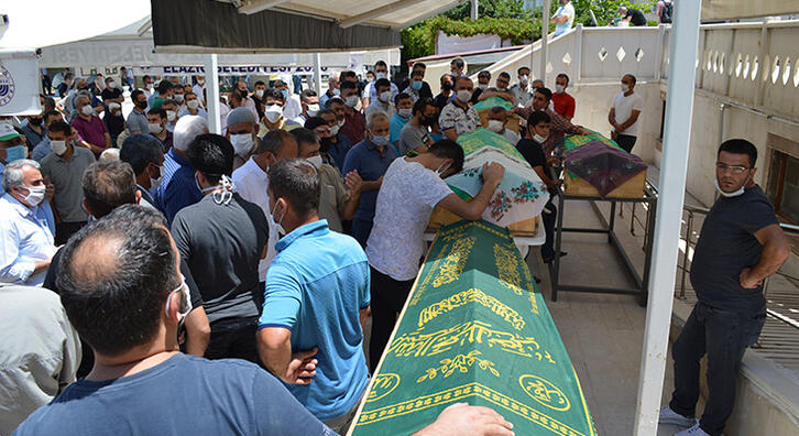 Yürekleri yakan görüntü, aynı tabutta toprağa verildiler