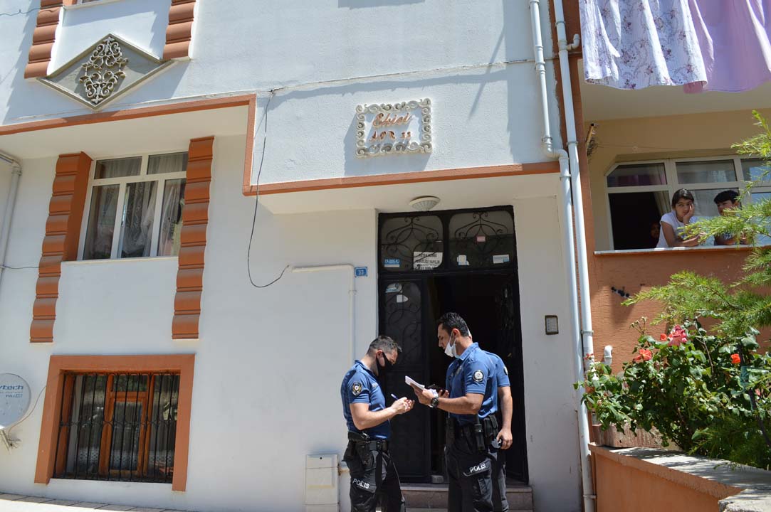 Elazığ'da baba dehşeti! Kendisiyle görüşmek istemeyen kızını öldürdü