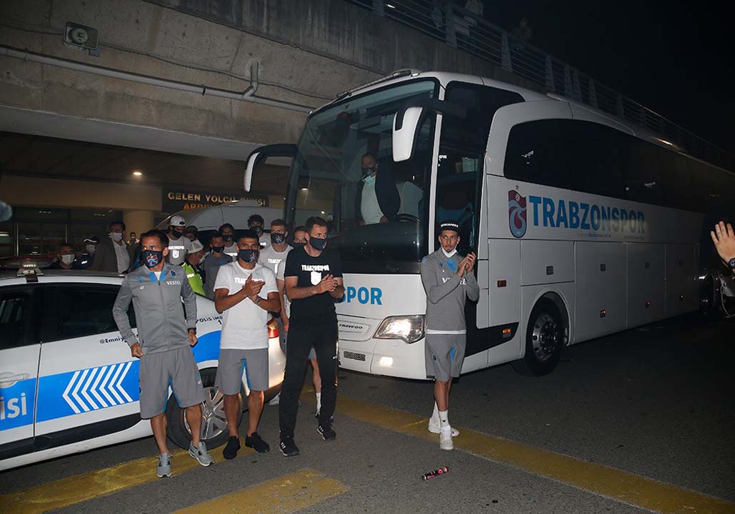 Trabzonspor'dan kolbastılı galibiyet sevinci!