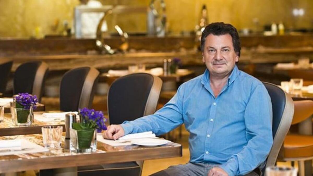 Vedat Milor'dan karın kaslı paylaşım!