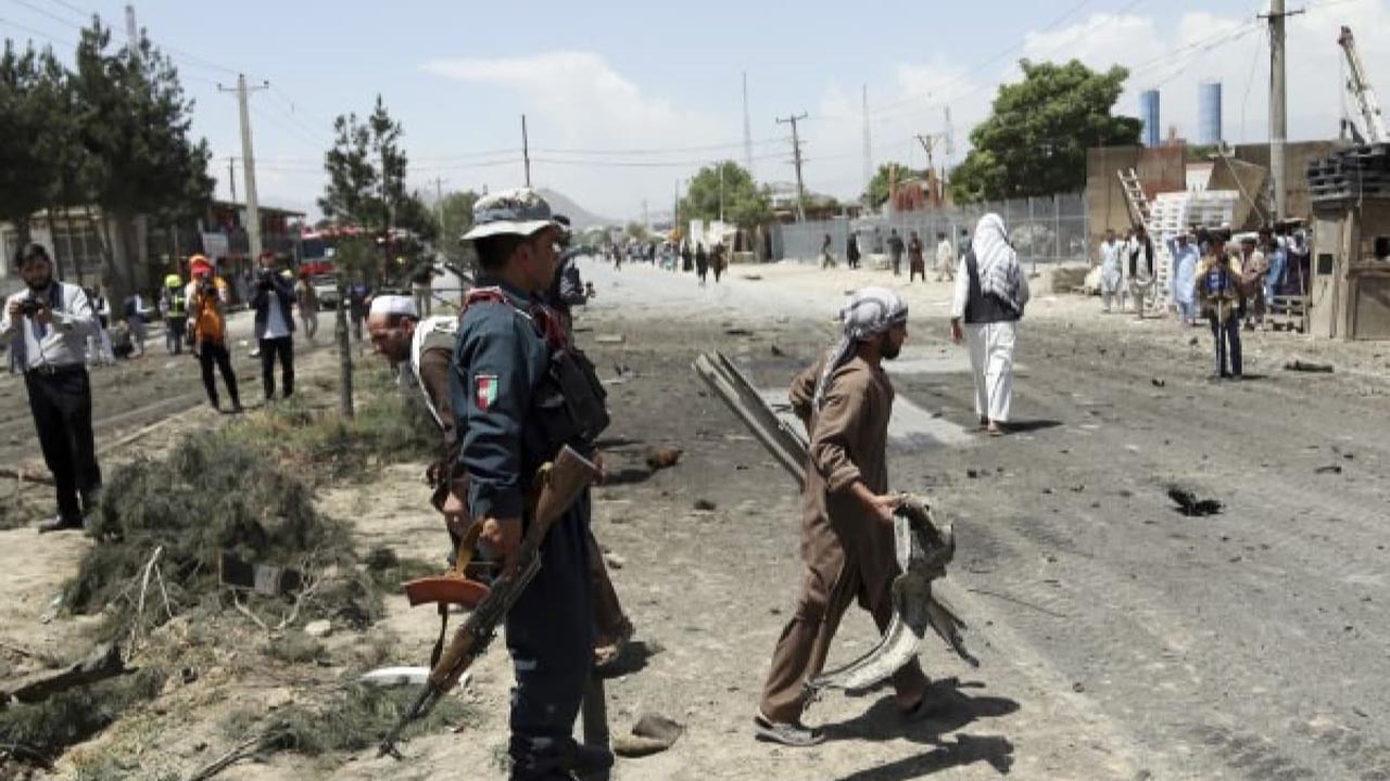 Afganistan'da bombalı saldırı: 3 polis öldü