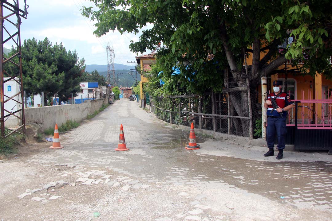 Karabük'te vaka sayısı yüzde 80 arttı! 3 bin nüfuslu köy karantinaya alındı