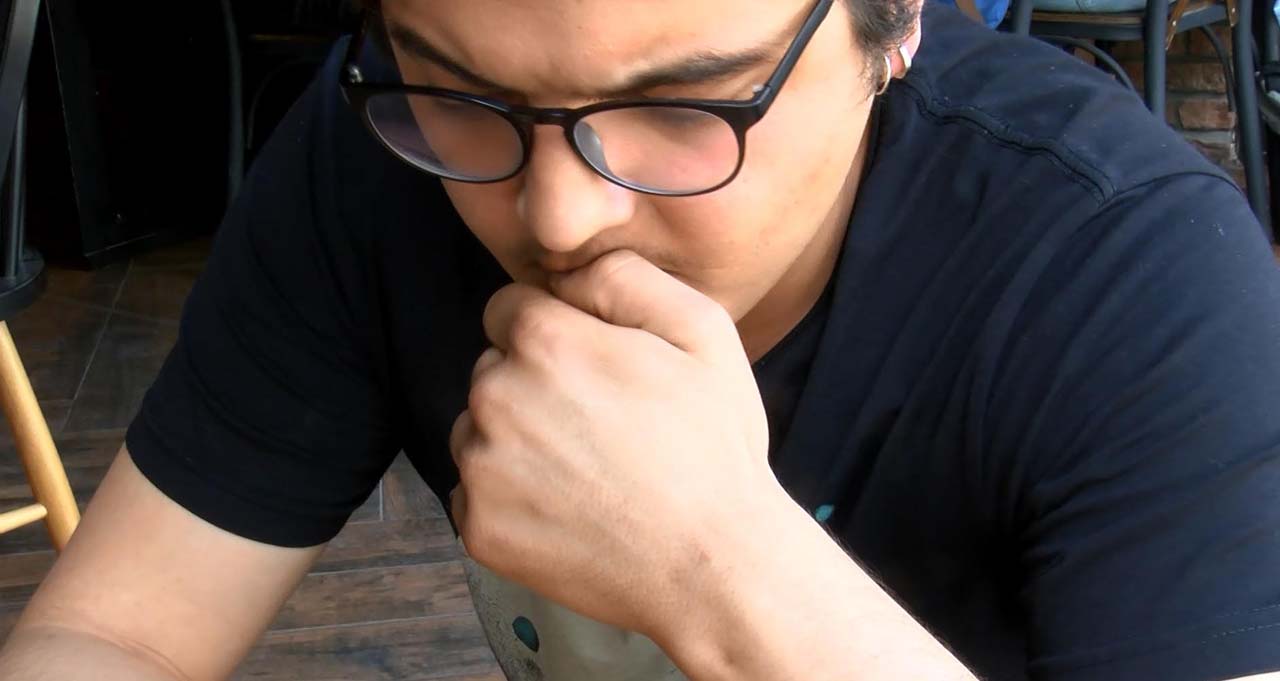 Koronavirüs için uzmanlardan yeni uyarı: ''Tırnaklarınızı yemeyin''