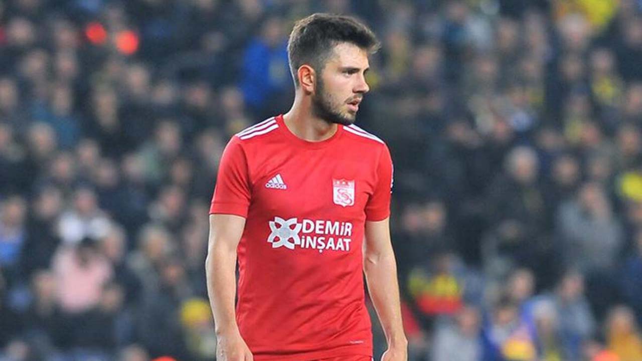 Emre Kılınç kimdir? Kaç yaşında? Emre Kılınç Galatasaray | Fenerbahçe