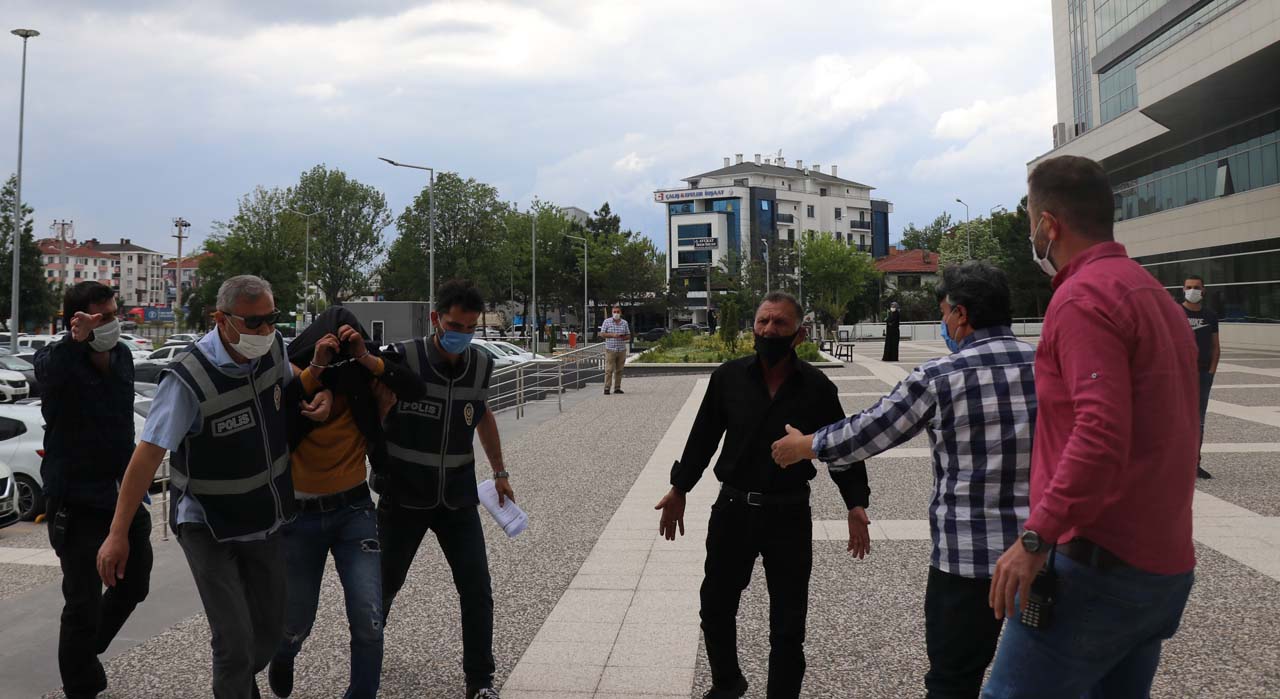 Polisin azmi sonucu genç kızı taciz eden kişi yakalandı! 