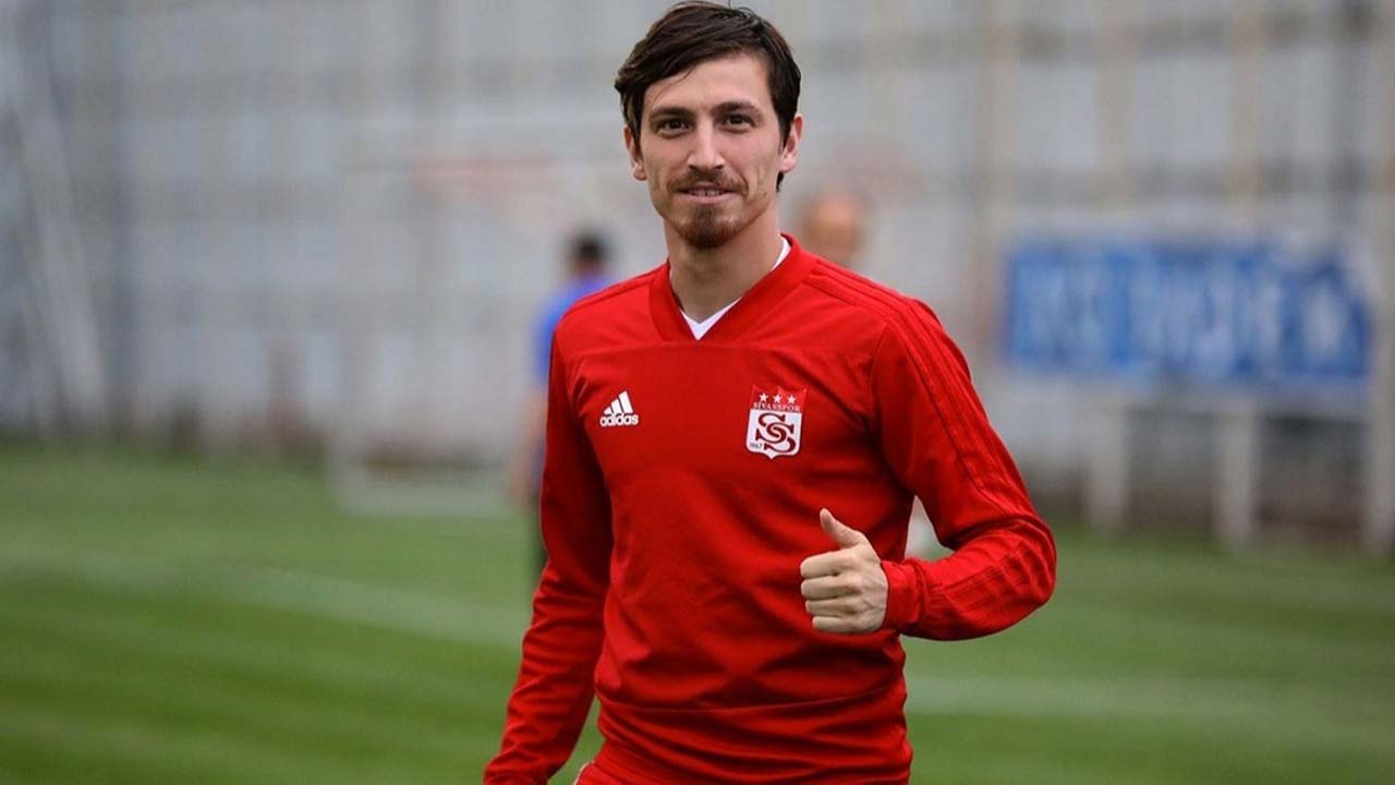 Emre Kılınç kimdir? Kaç yaşında? Emre Kılınç Galatasaray | Fenerbahçe