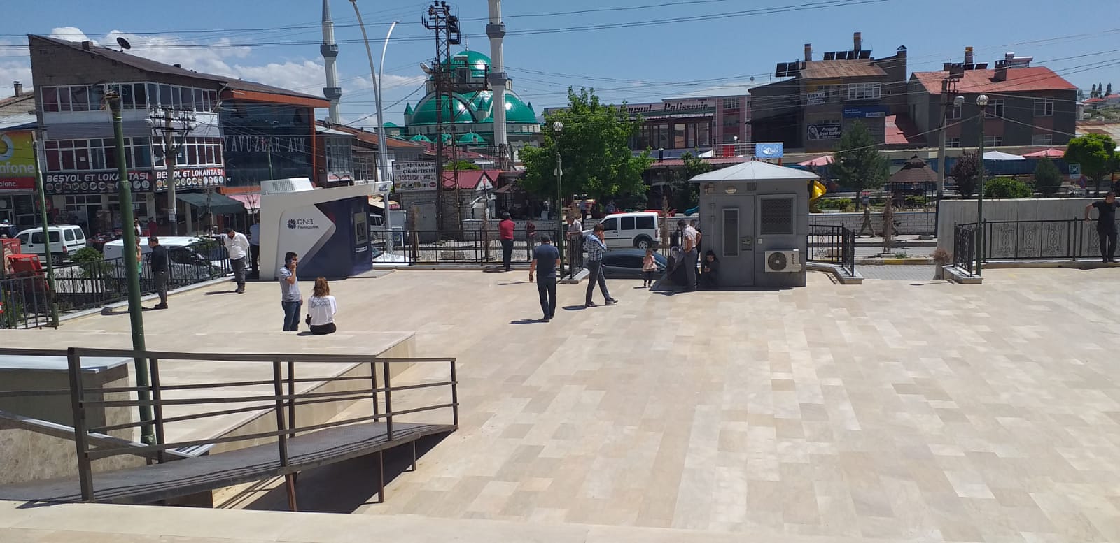 Van Özalp'te şiddetli deprem! Çevre illerden de hissedildi